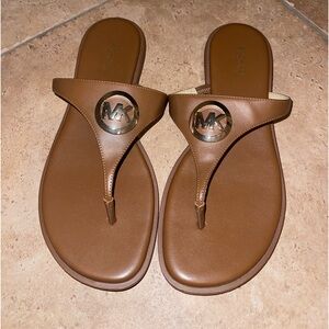 MICHAEL KORS SANDALS